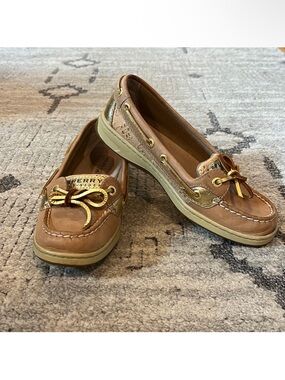 Barely Worn Sperry’s - Tan Eyelet & Gold Details